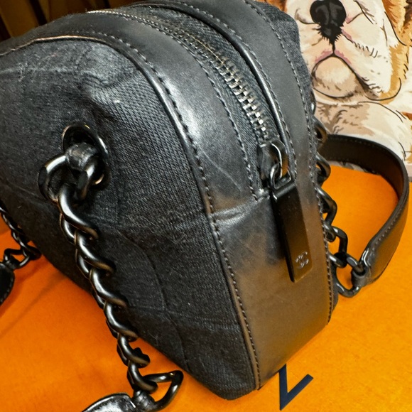 Chanel Chocolate Bar East West Bag - Picture 8 of 13